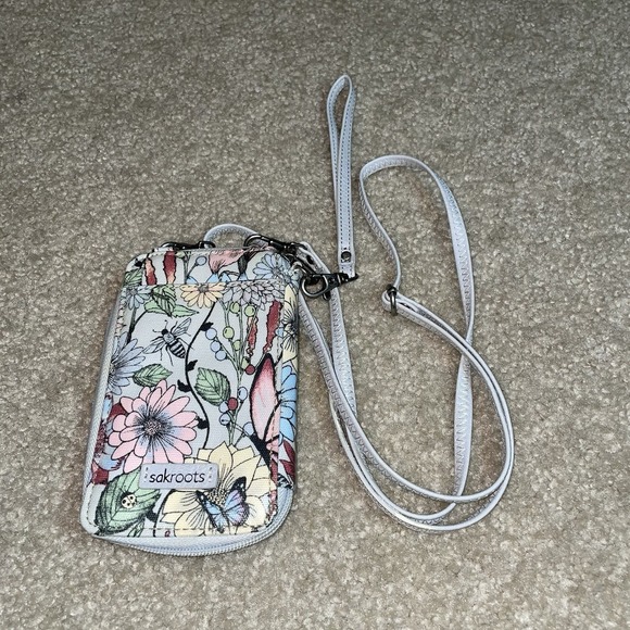 Sakroots Handbags - Sakroots Artist Circle Floral‎ Butterfly Smartphone Crossbody Wallet Wristlet